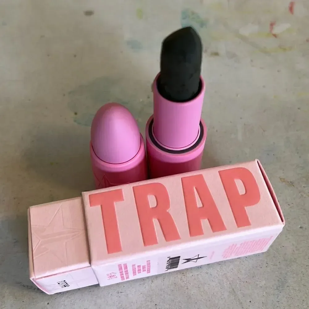 Jeffree Star our velvet