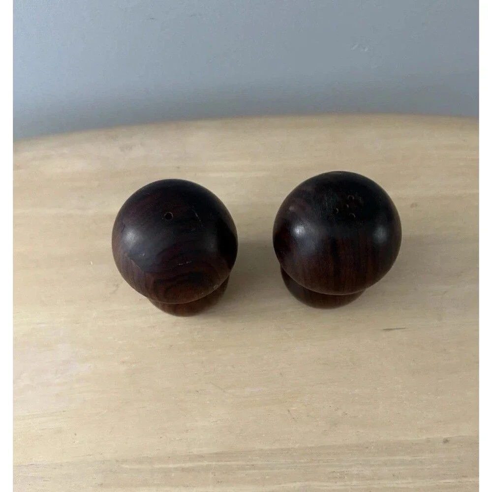 Unbranded set salt