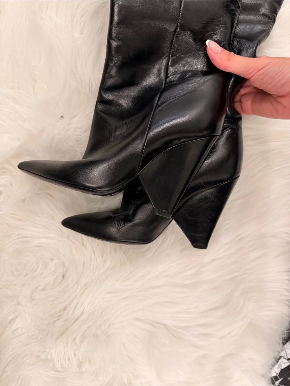 Saint Laurent authentic saint