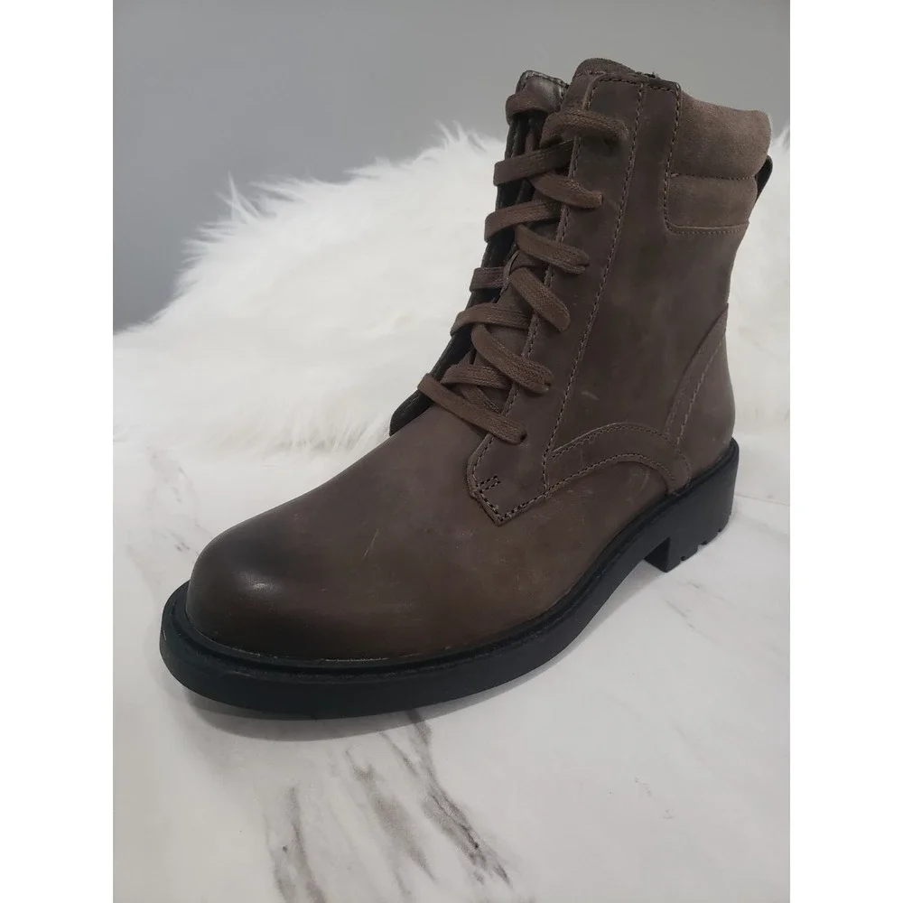 Clarks shoes are