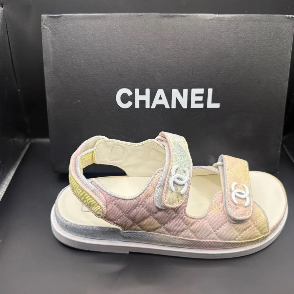 CHANEL - unauthenticated - Pastel Quilted Multicolor Hook-and-Loop closure