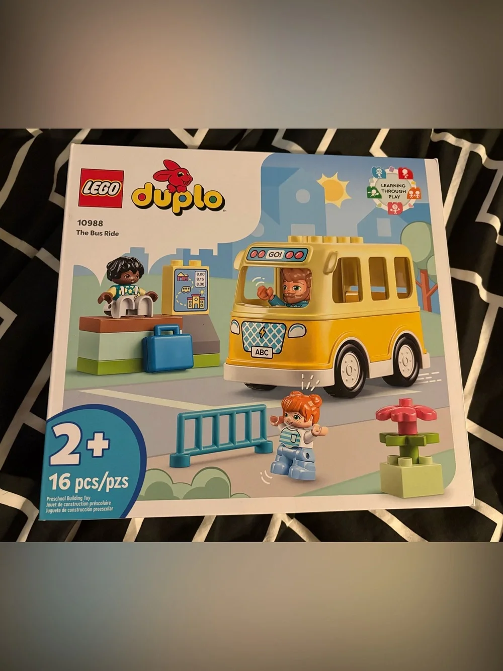 Lego yellow school