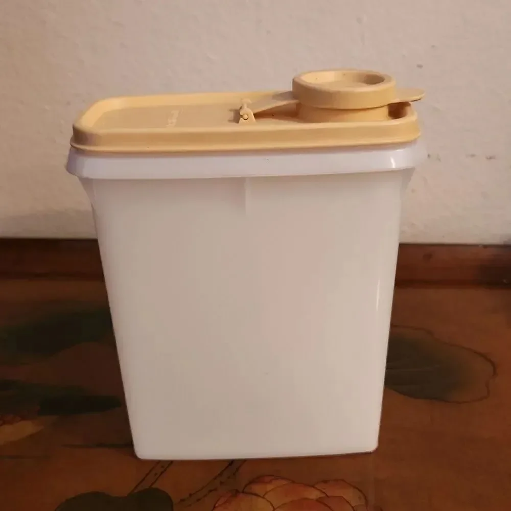 Tupperware Pour & Store Container 509-11 499-12