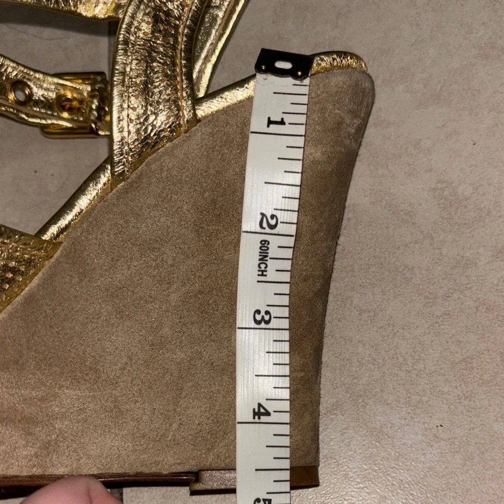 Goldenbleu or wear bottoms