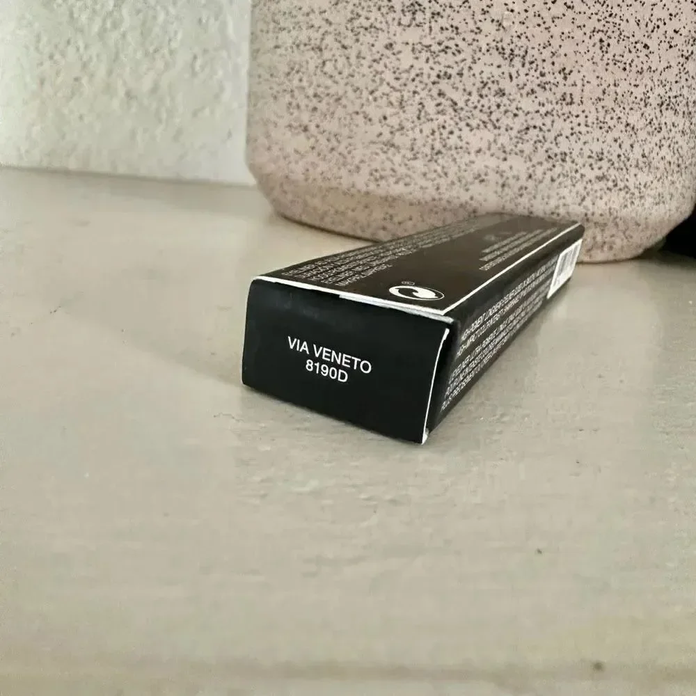 NARS black mini