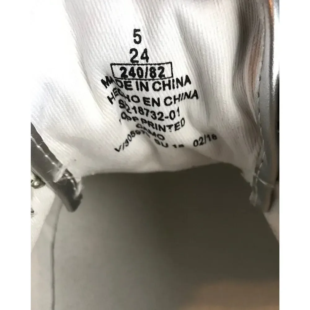 Old Navy making top canvas