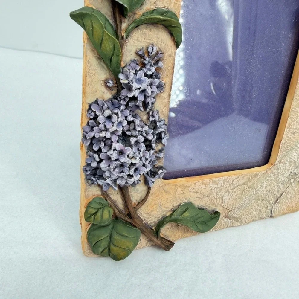 Unbranded picture frame