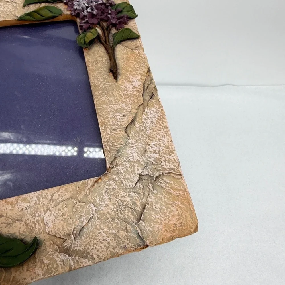 Unbranded picture frame
