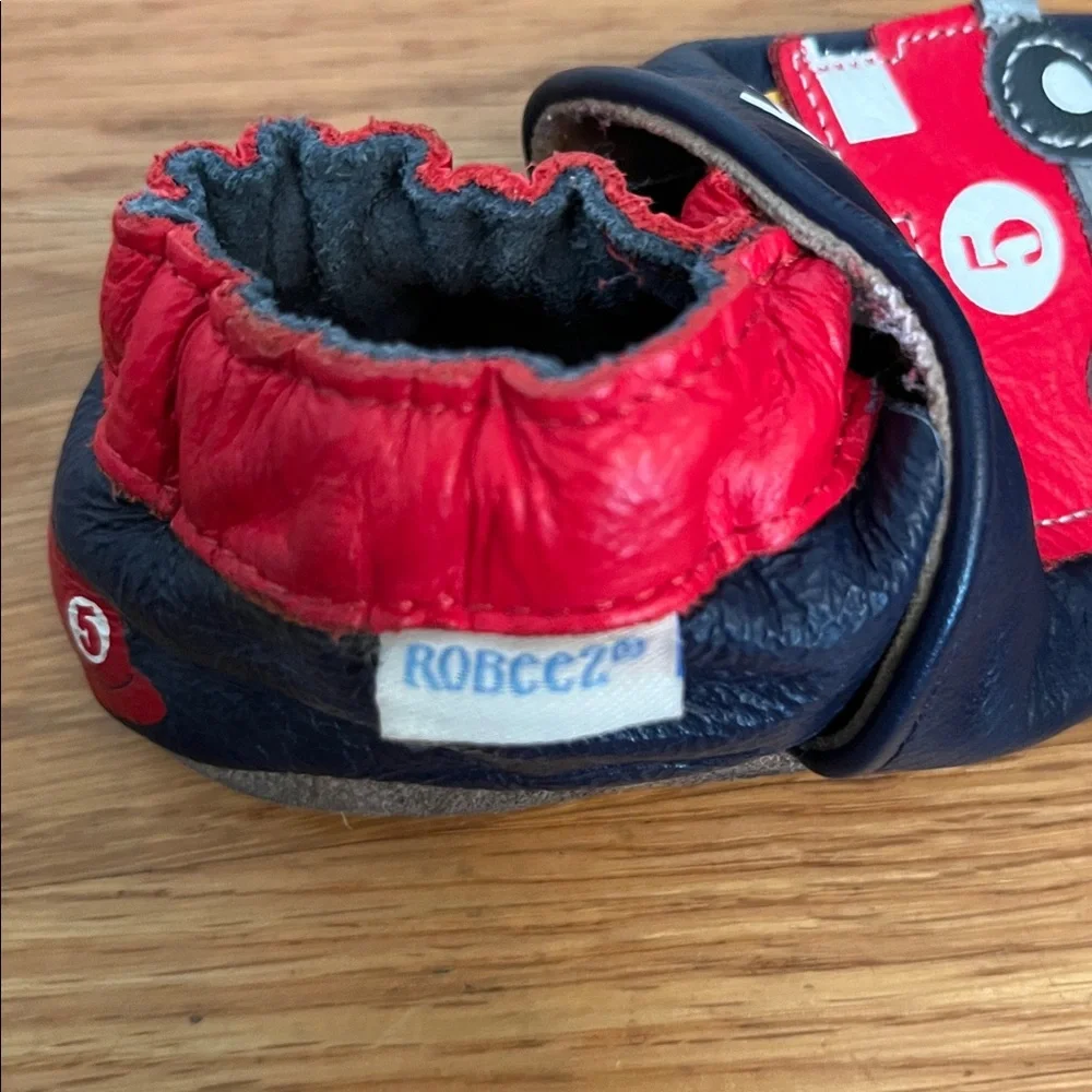 Robeez adorable navy