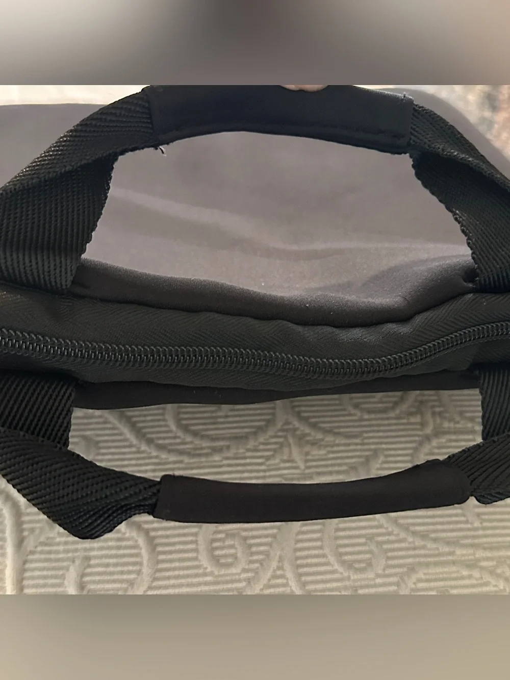 ICON sleek black
