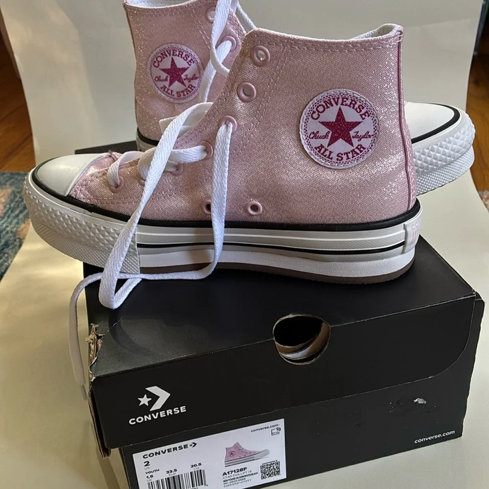 Converse EVA LIFT HI Youth Girls Size 2 in New Found Bloom NIB