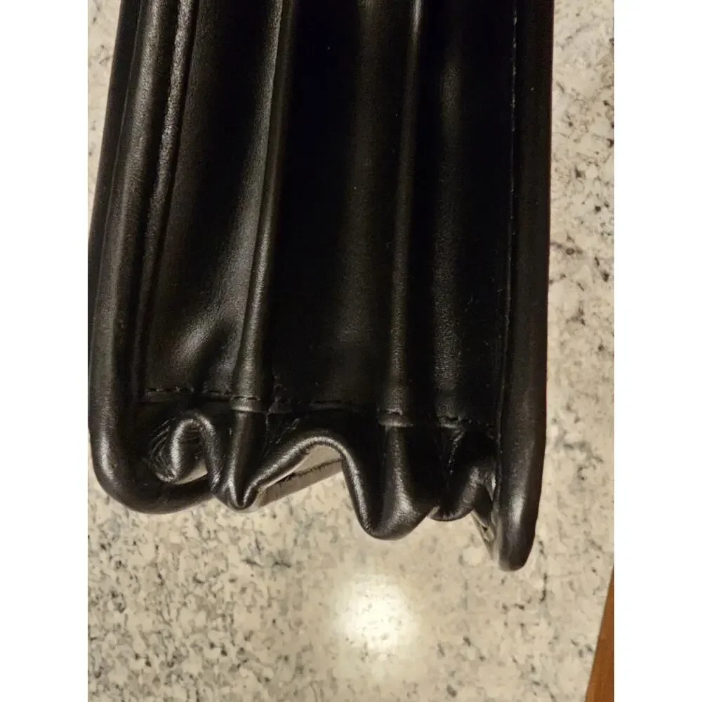 Samsonite black leather