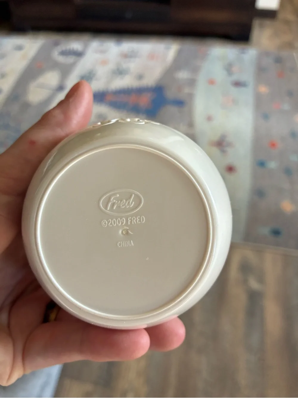 Fred white finish