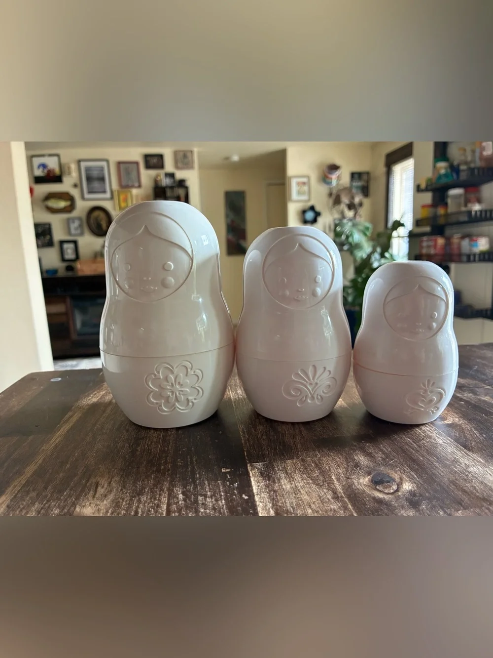 Fred White Nesting Doll Measuring Cups