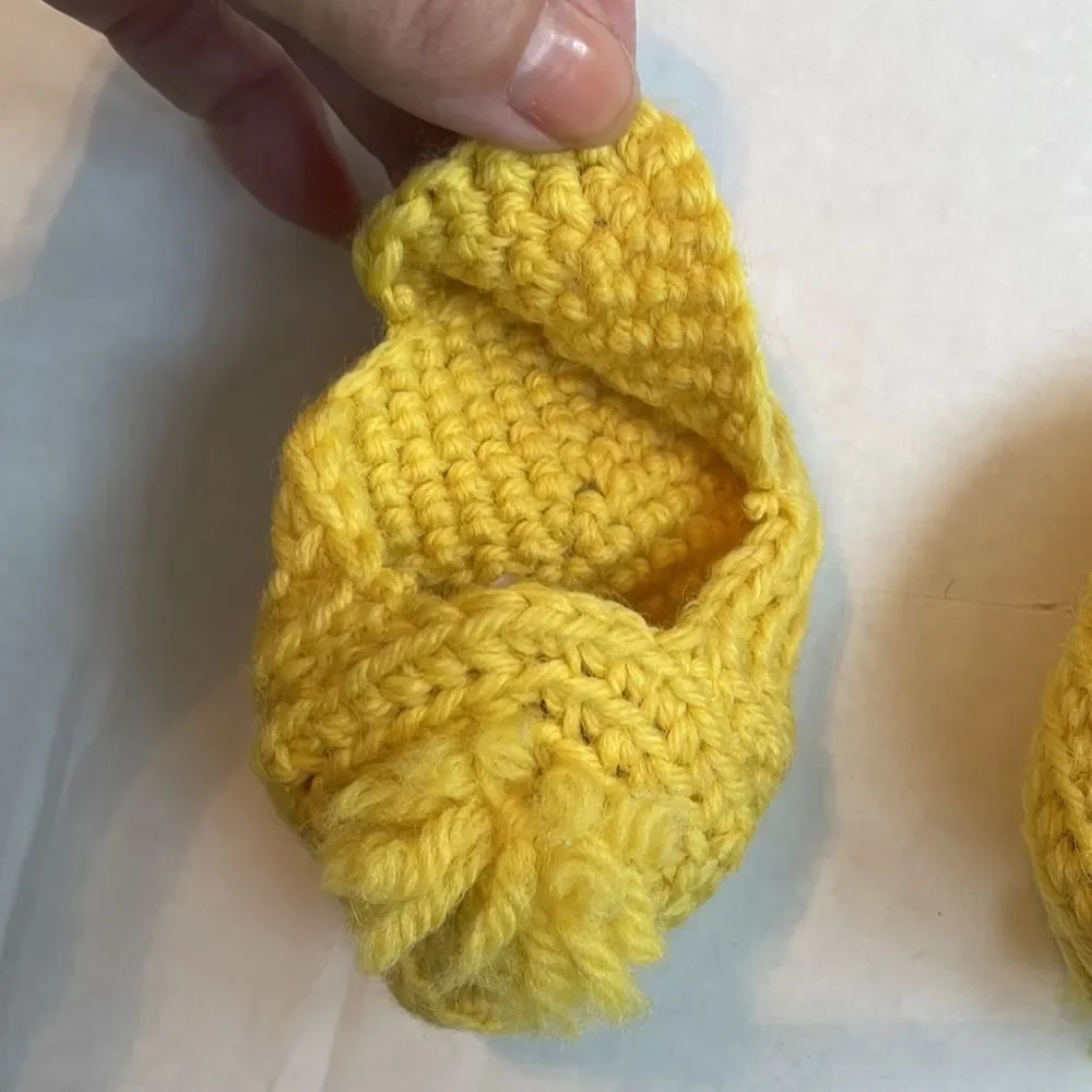 Vintage yellow yarn