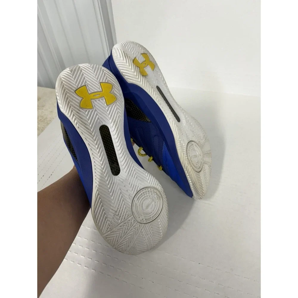 Under Armour retro designer