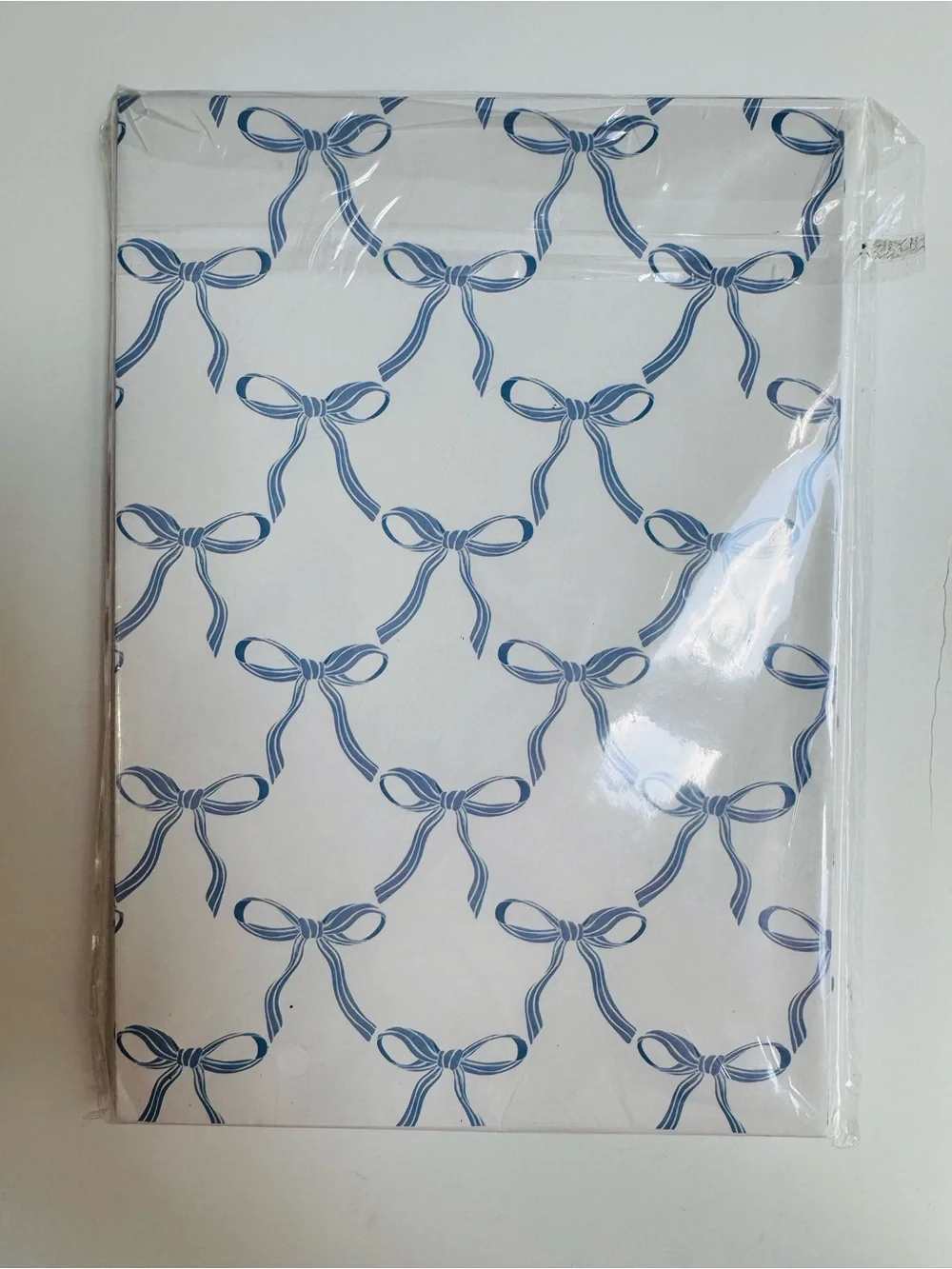 Whaline blue white