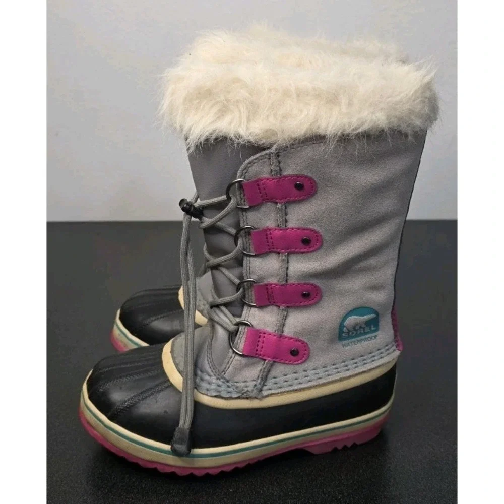 Sorel boots gray