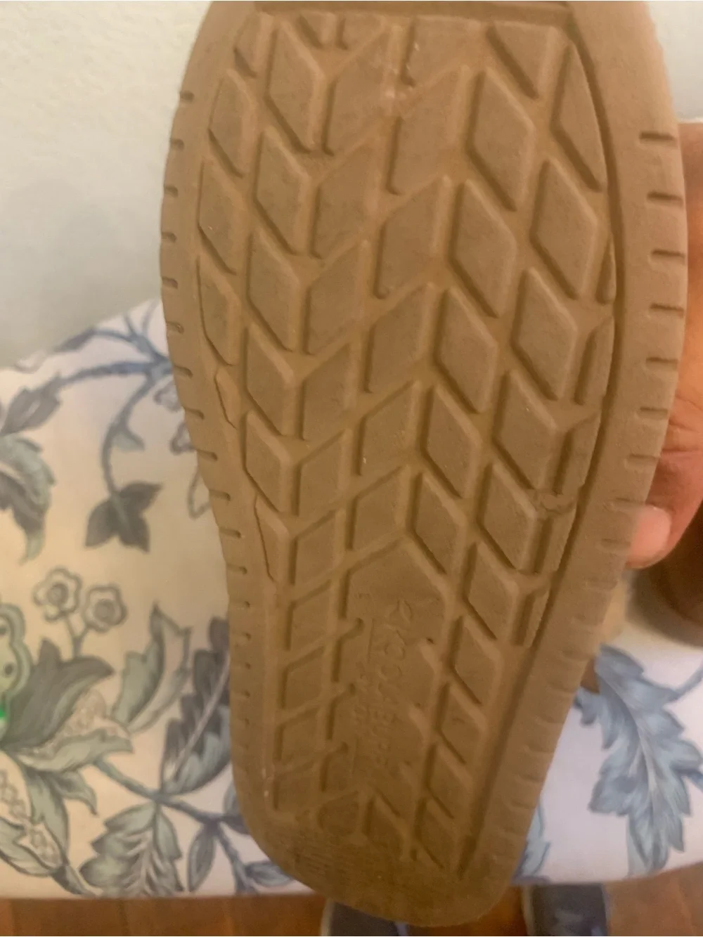 Koolaburra exterior tan suede