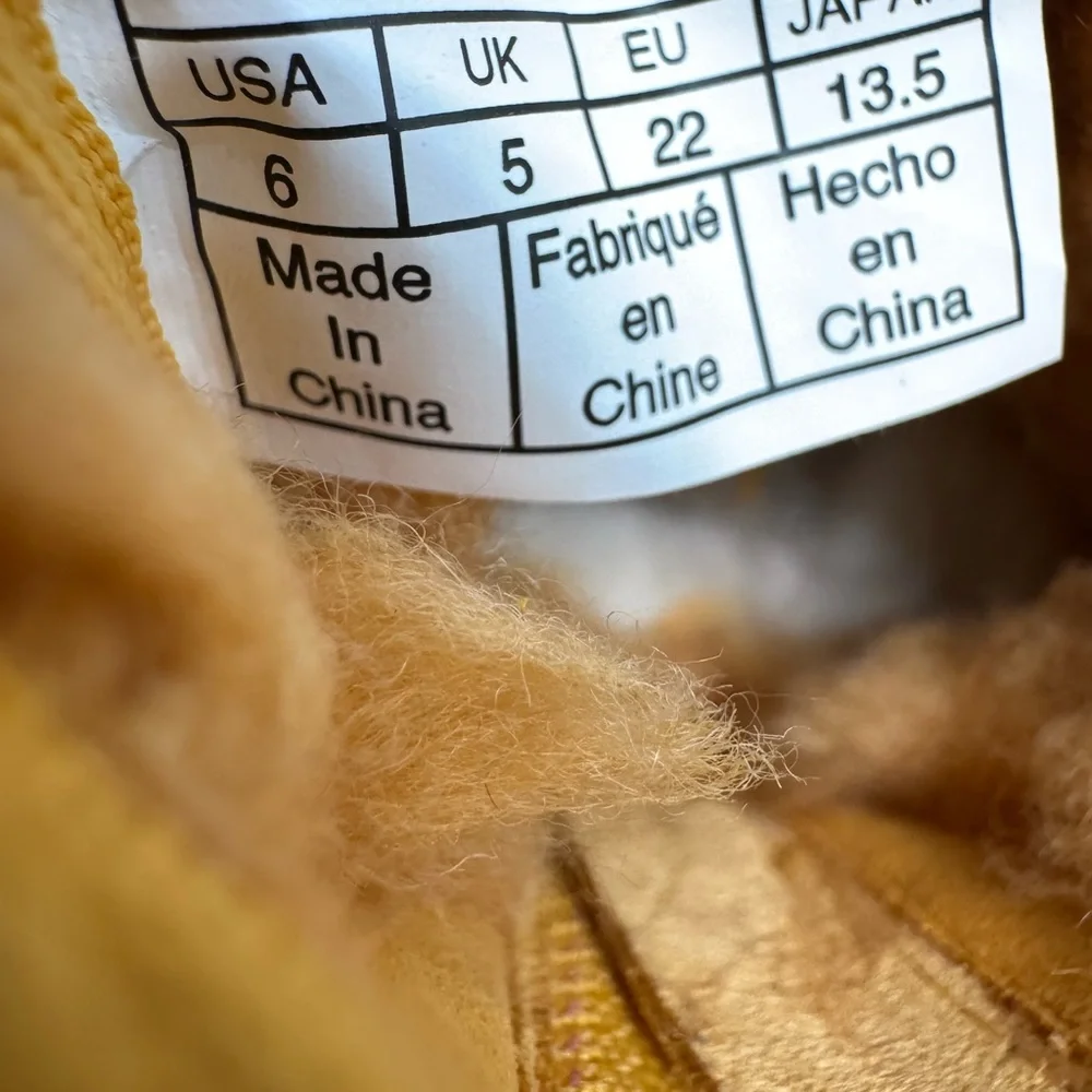 UGG cozy stylish