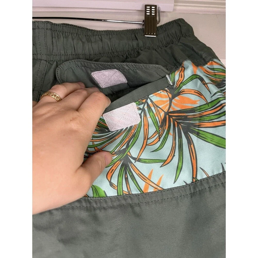 Hawaiian Authentics green retro