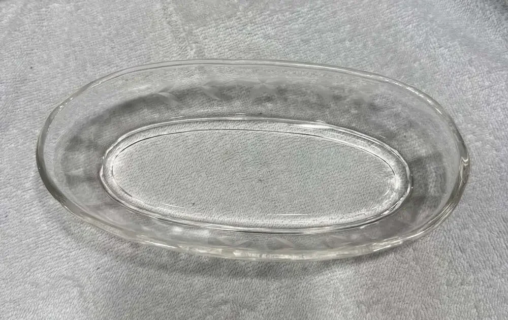 Unbranded clear vintage