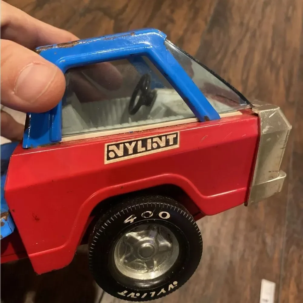 nylint vintage 400