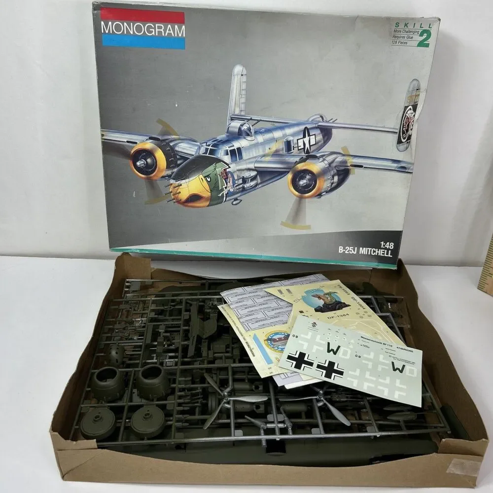 Monogram B-25J Mitchell 1:48 Plastic Model Kit 5507 Warbird WWII Aircraft