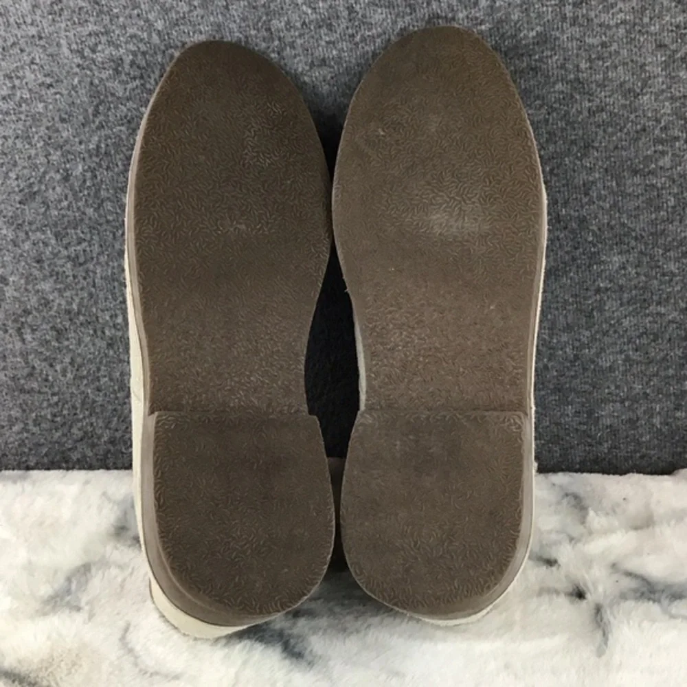 Kenneth Cole Reaction designed comfort