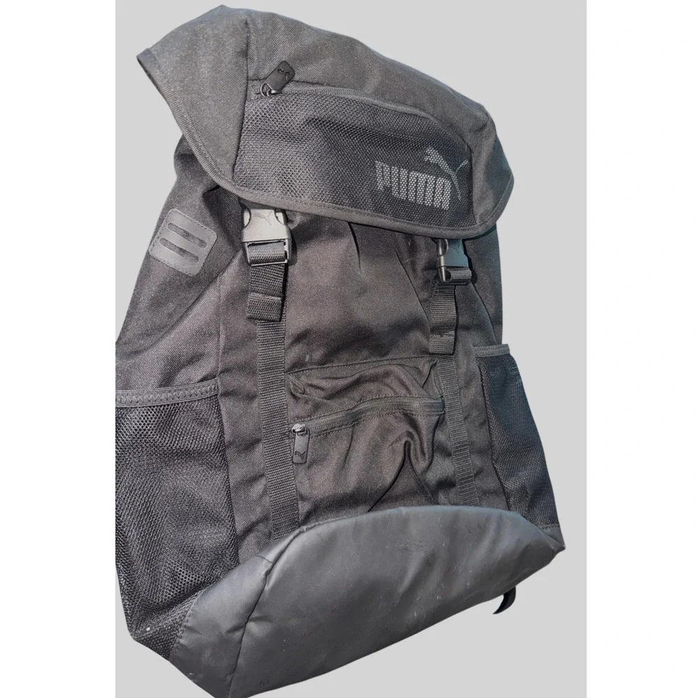 PUMA Backpack Black Mesh Padded Straps Buckle Closure Sporty Athletic