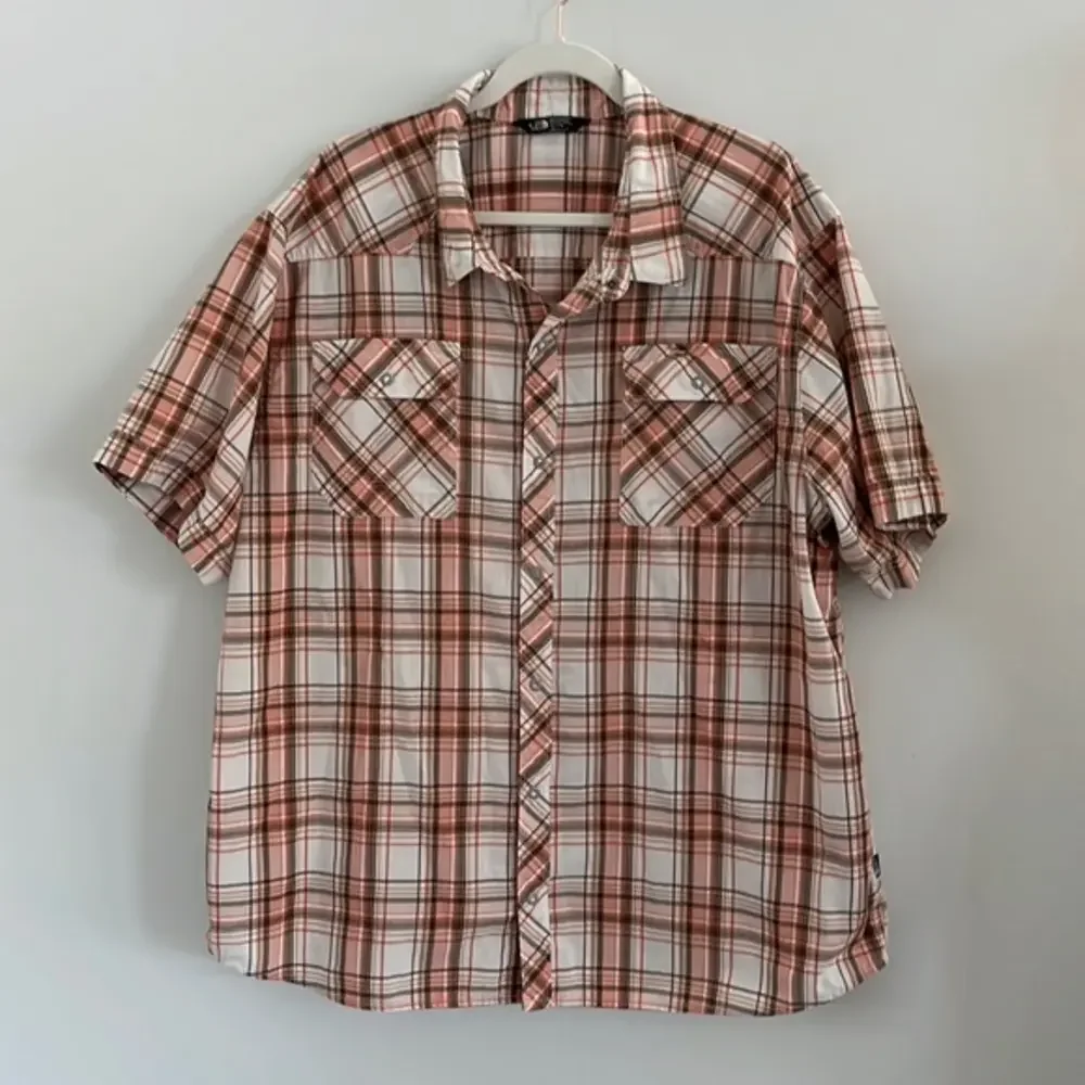 North face snap button front short sleeve plaid shirt‎