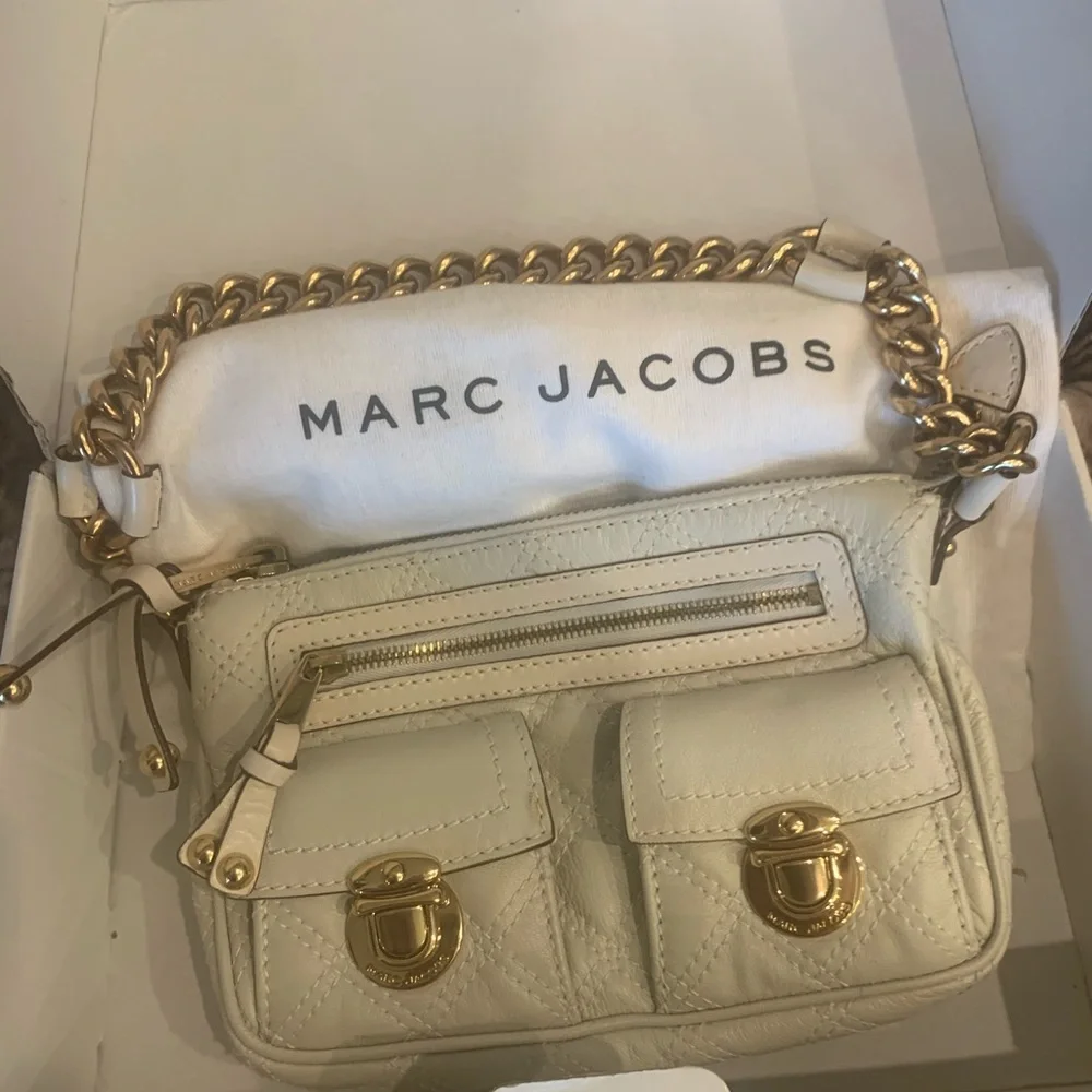 Marc Jacobs white Cammie quilted goat clutch
