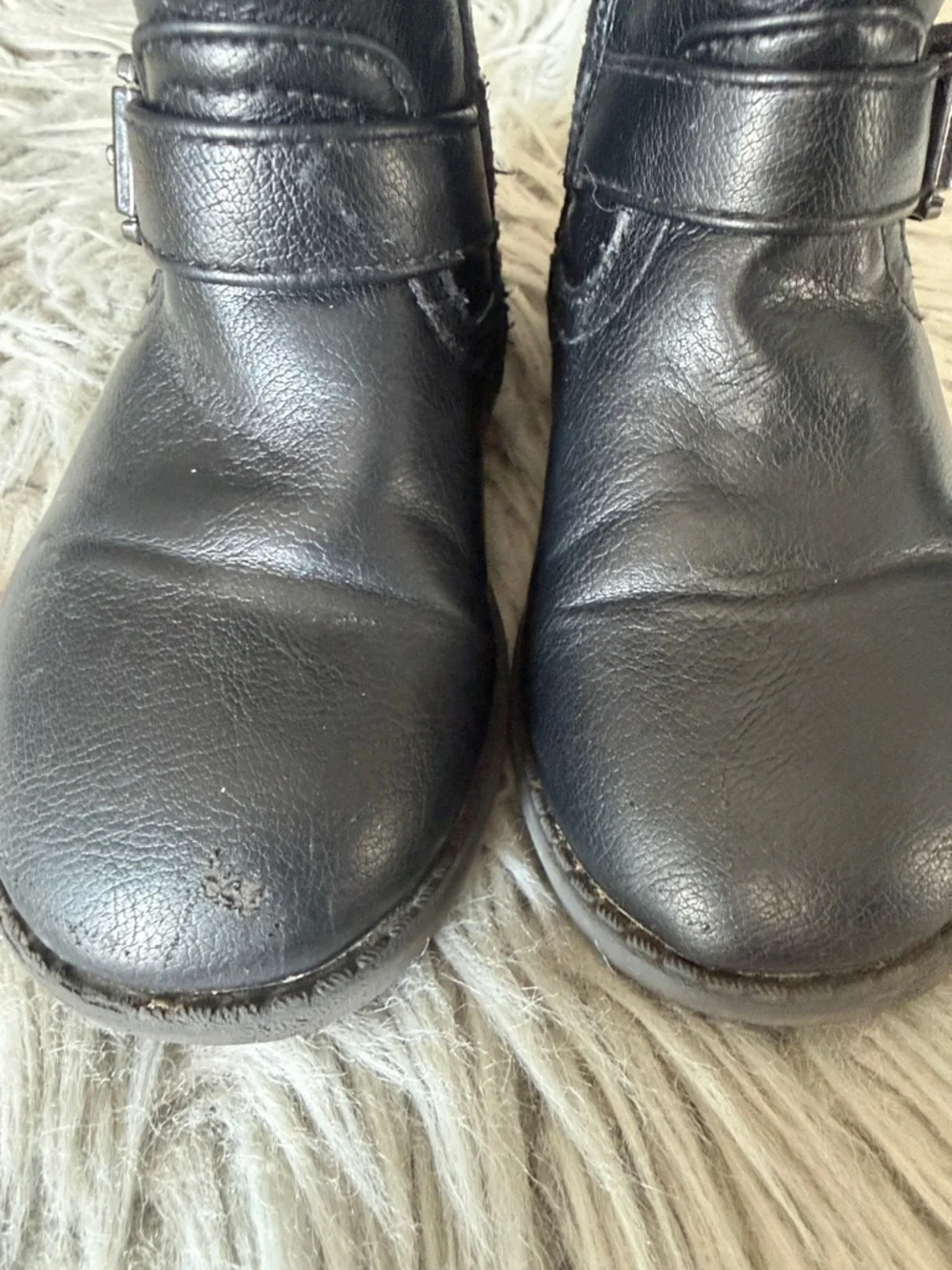 Falls Creek sleek black