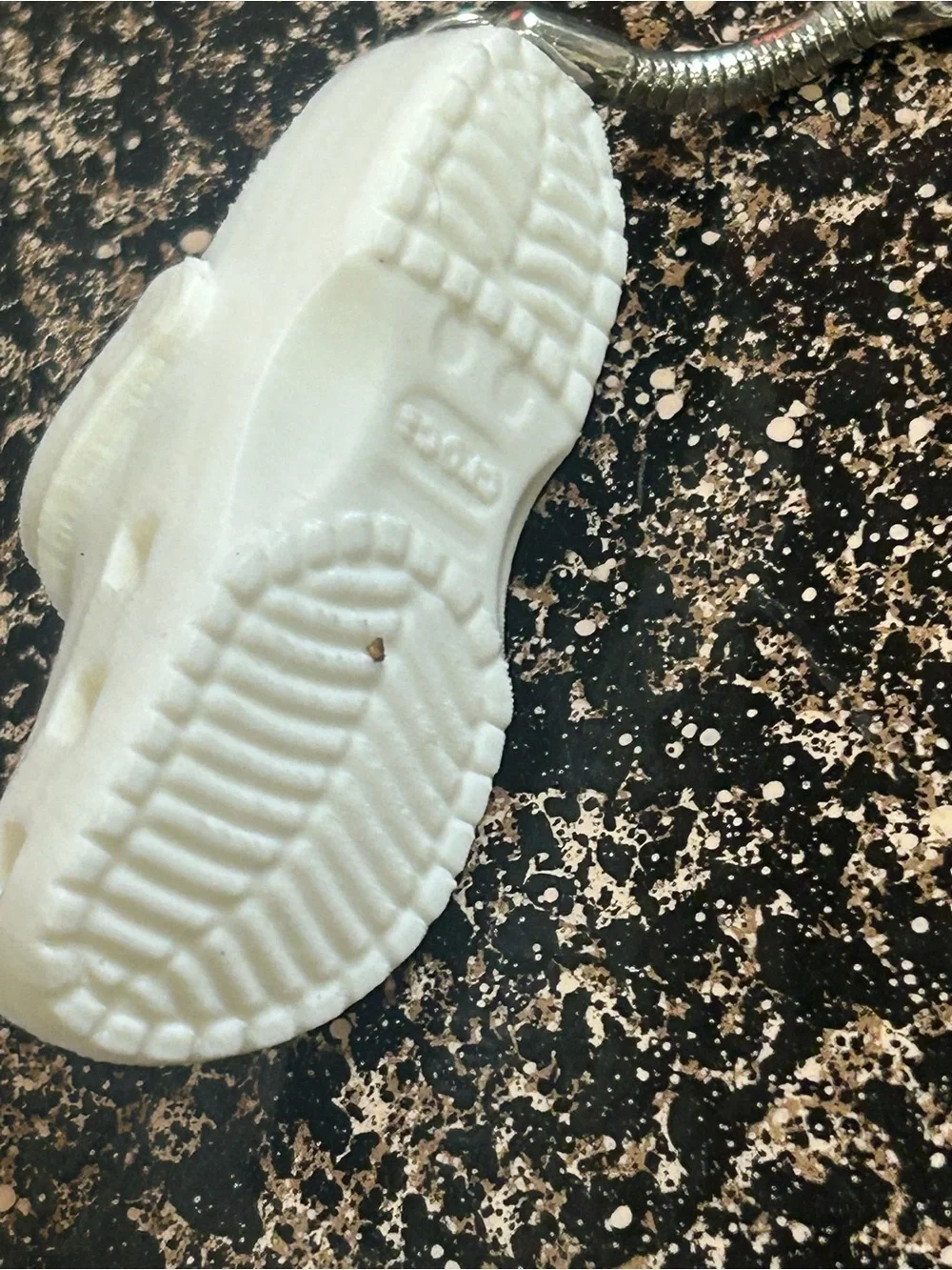 Kids Bath & Beach Shoe Keychain - White