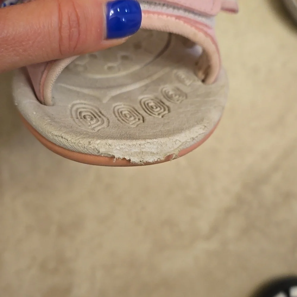 Dream Pairs comfortable sandals