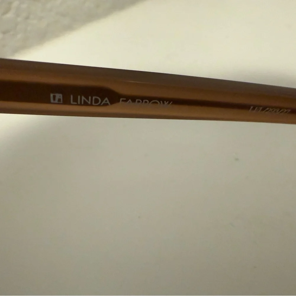 Linda Farrow linda farrow