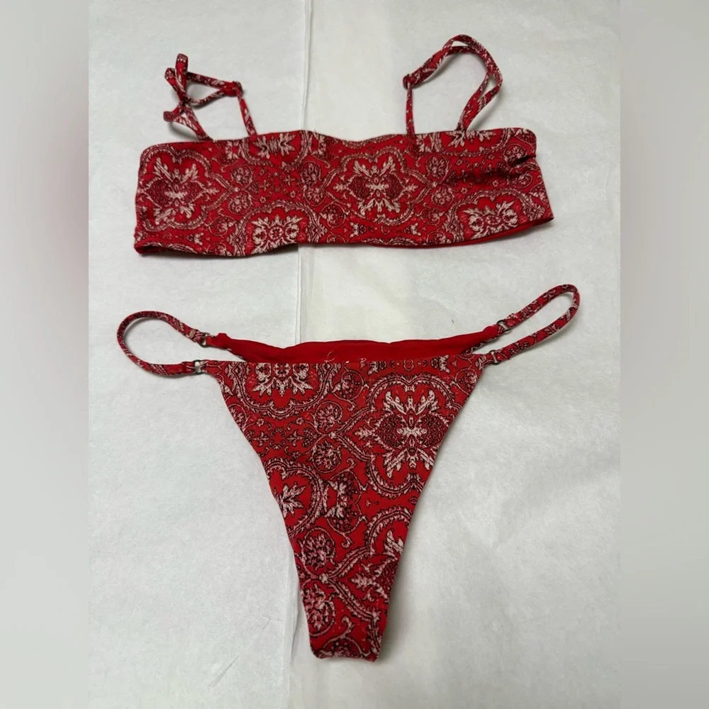 Frankies Bikinis bright red