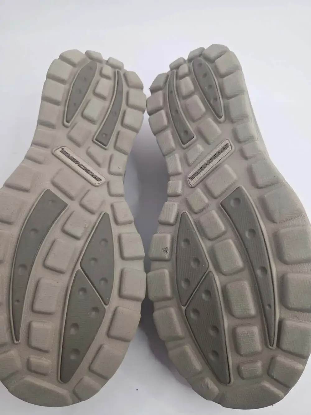 Skechers relaxed fit
