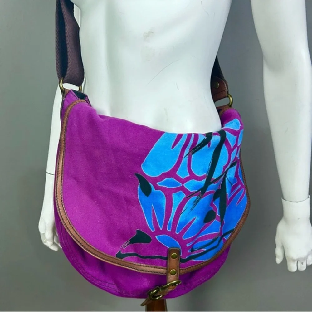 Lucky Brand receive equestrian