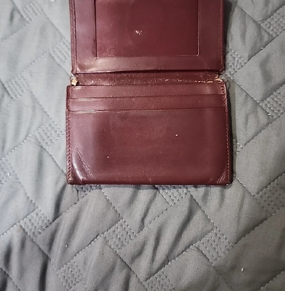 Cartier compact burgundy