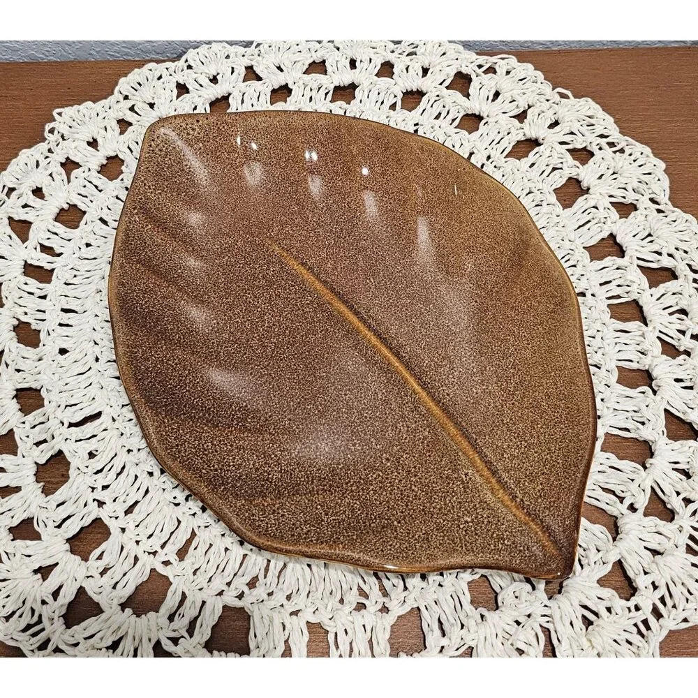 Oneida two brown