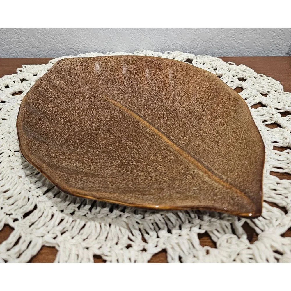 Oneida two brown