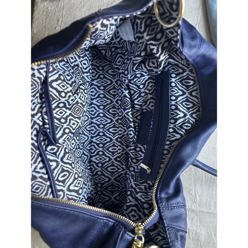 Steve Madden material perforated pockets