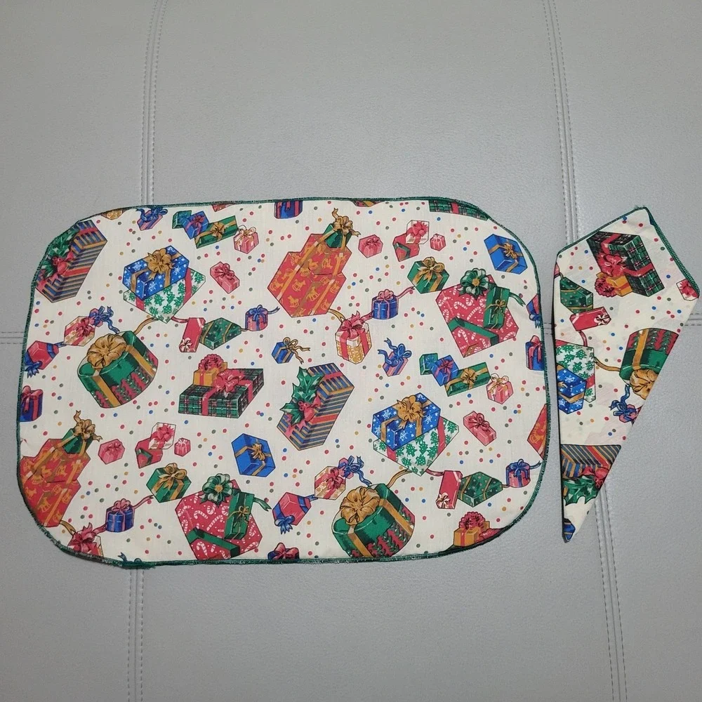 The Unbranded Brand napkin easy it