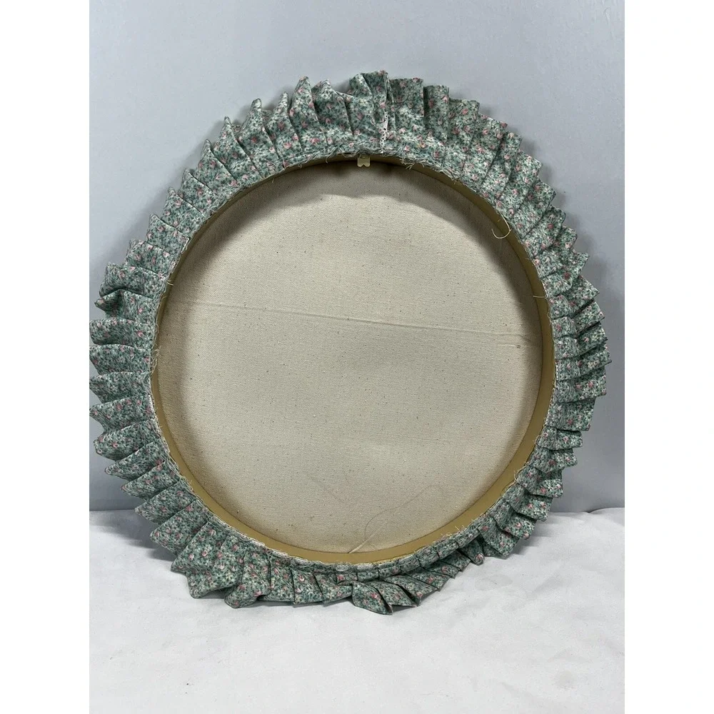 N/A vintage circle