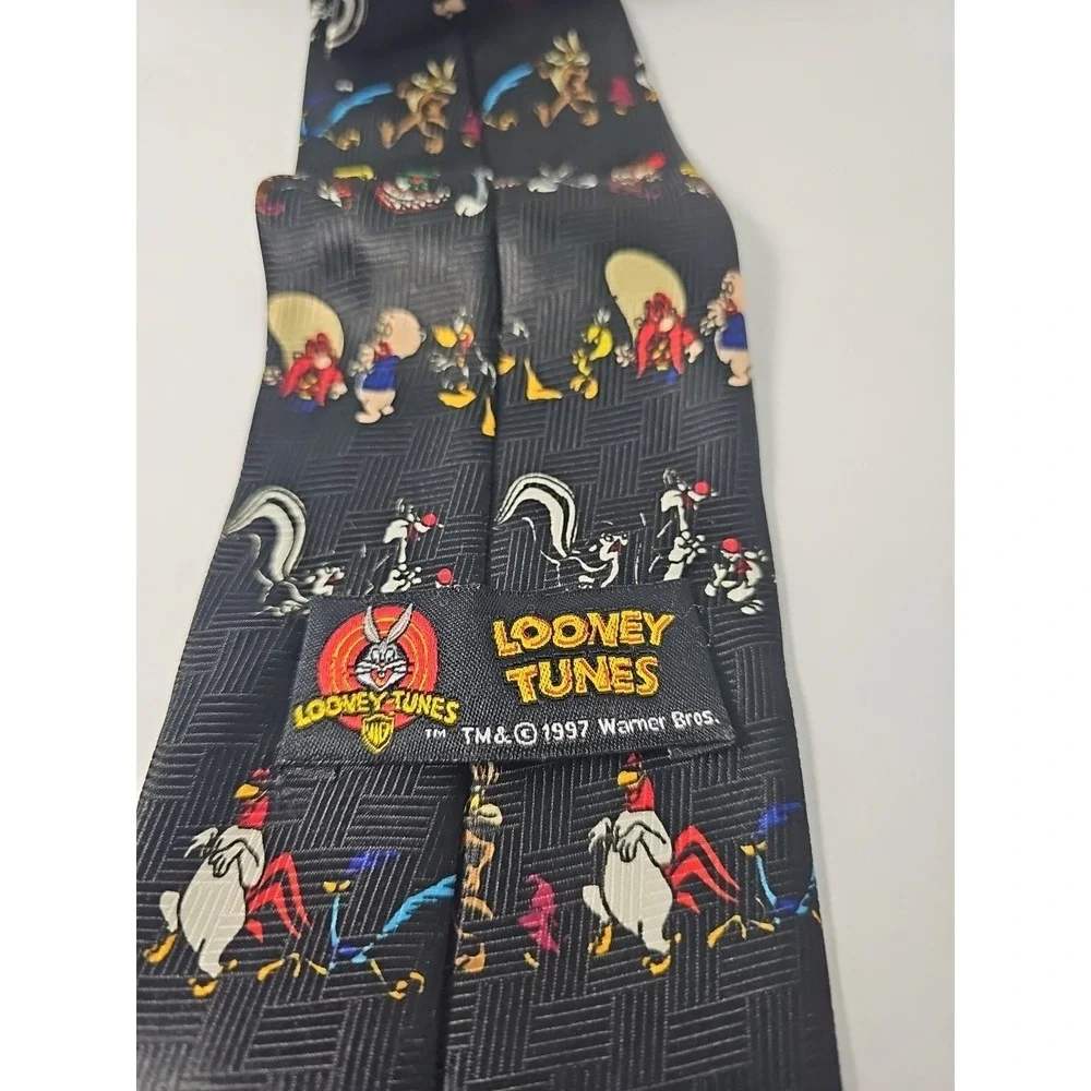 Looney Tunes Mania this vintage