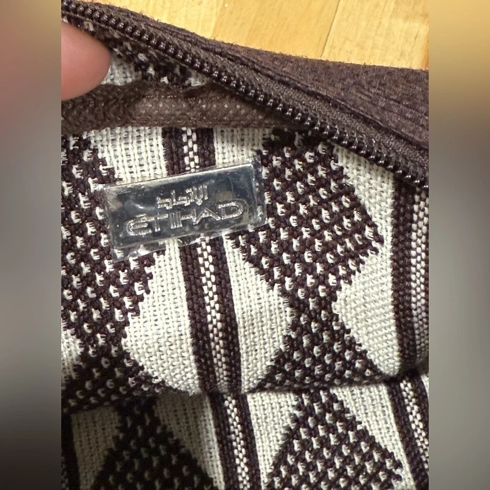 etihad large brown