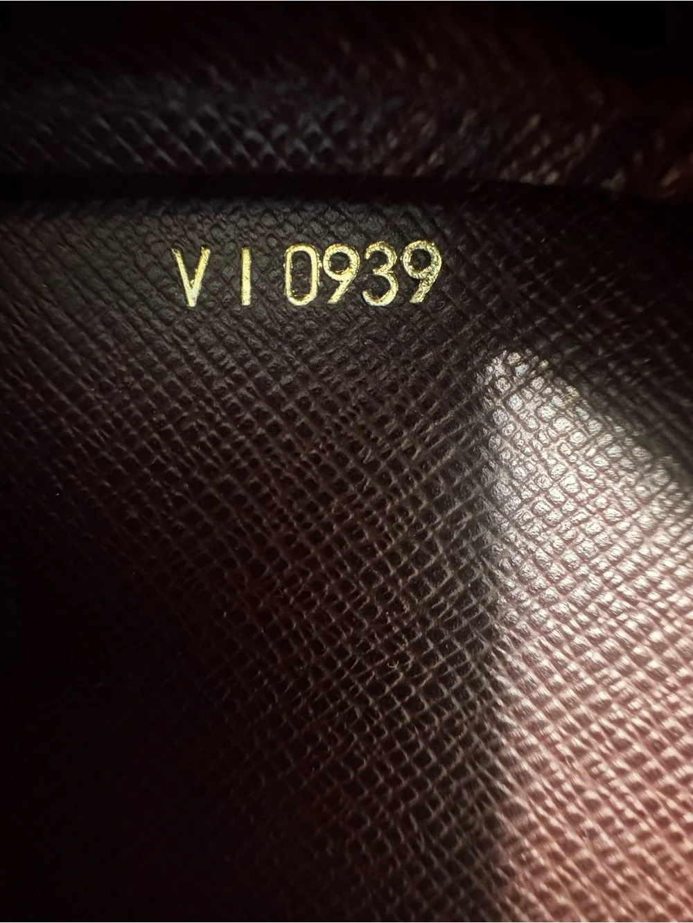 Louis Vuitton elegant louis