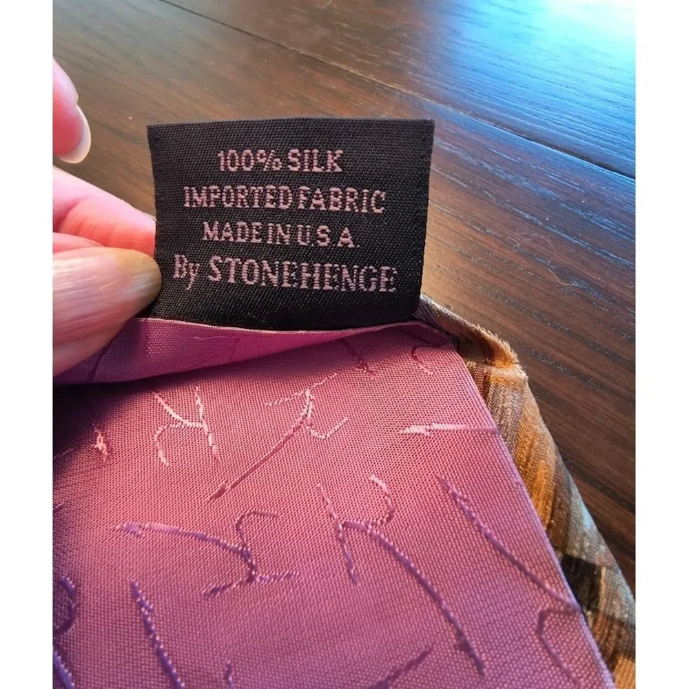 Jimmy V versatile silk
