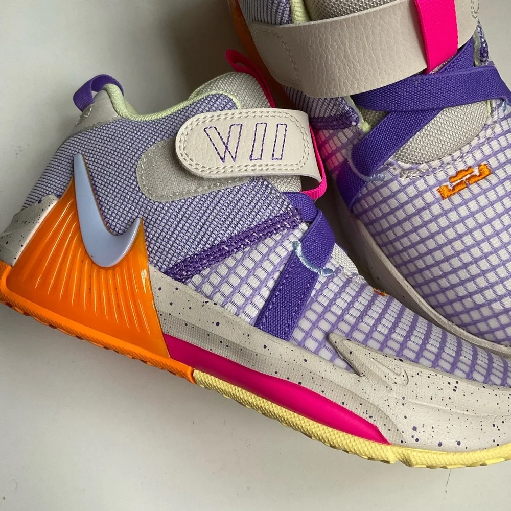 NIKE LITTLE KID LEBRON WITNESS VII SNEAKERS